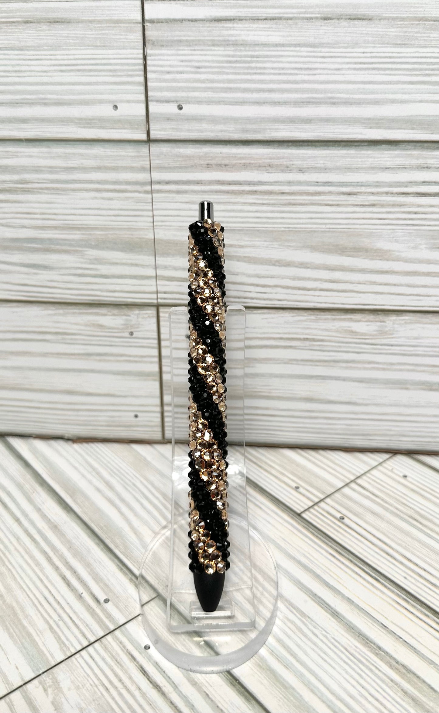 Black and gold swirl pen
