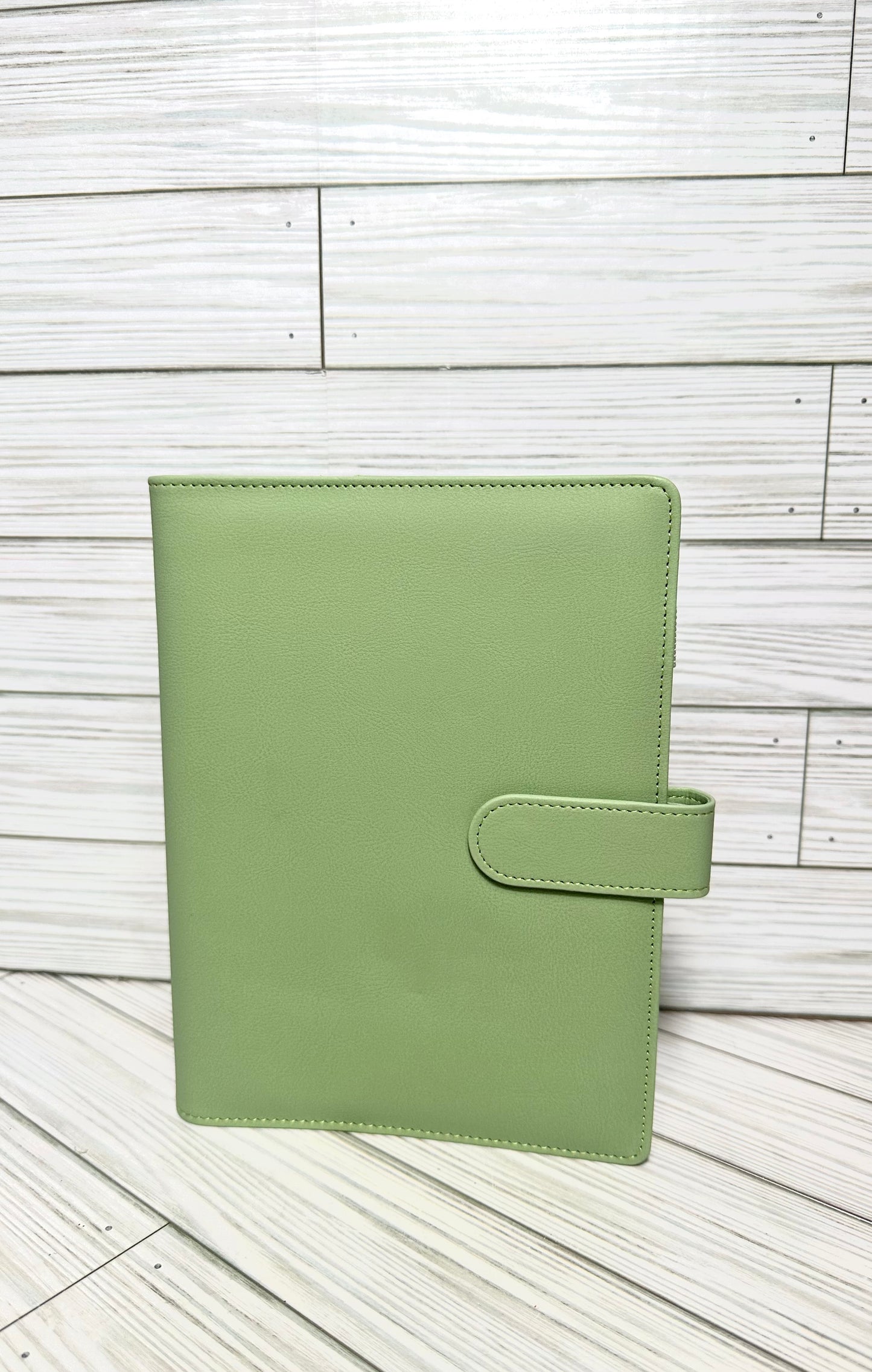 A5  binders for budgets or daily planning.(9.2”length by 6.9 “width)with your choice of vinyl and rhinestones